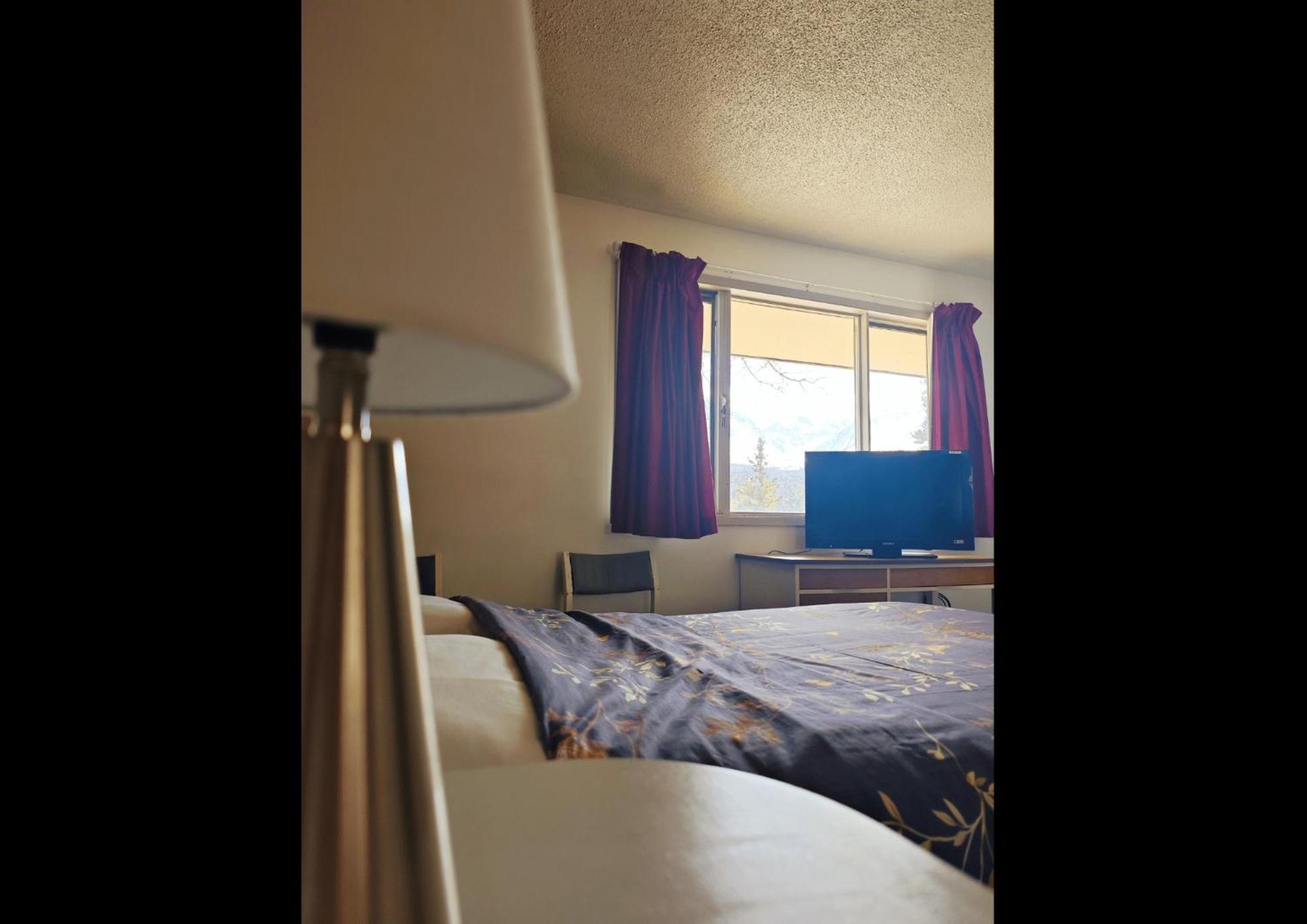 Cozy Corner Motel & Restaurant Haines Junction Exterior foto
